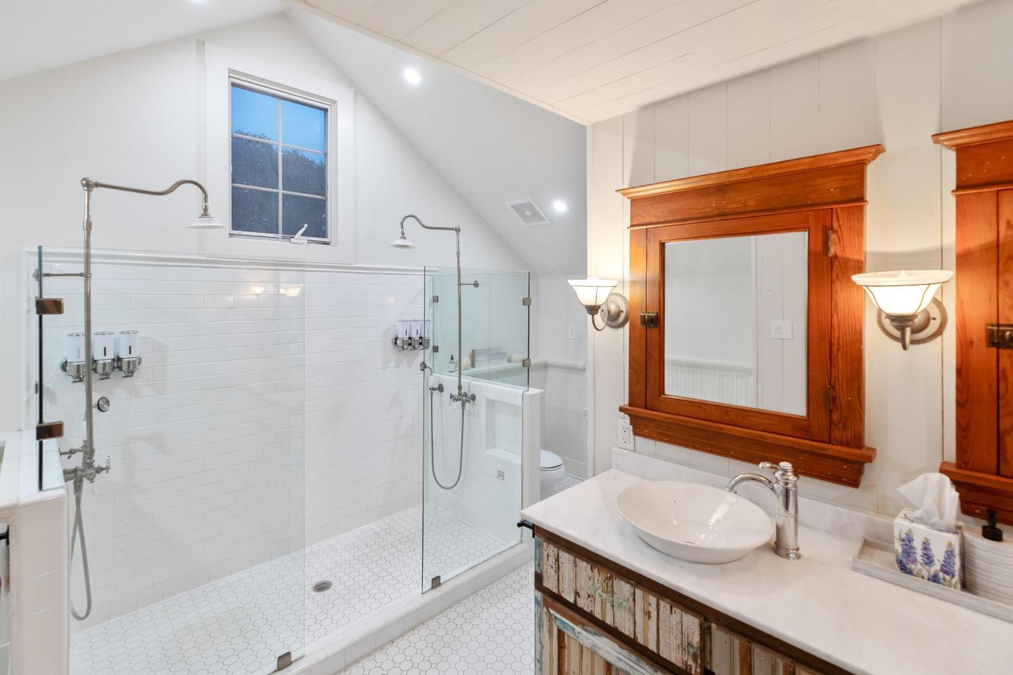 Historic 1871 Coastal Breeze With Heated Pool - Restoring Galveston Villa Dış mekan fotoğraf