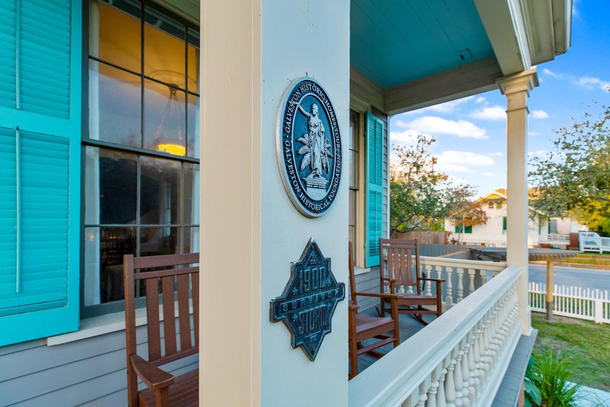 Historic 1871 Coastal Breeze With Heated Pool - Restoring Galveston Villa Dış mekan fotoğraf
